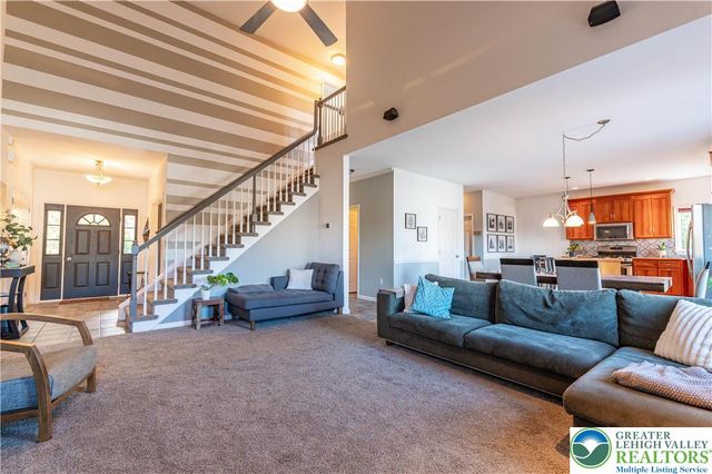 78 Morningside Drive, Palmer Twp, PA 18045