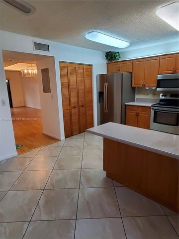 1660 Fairway Rd 1660, Pembroke Pines, FL 33026