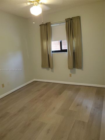 1660 Fairway Rd 1660, Pembroke Pines, FL 33026