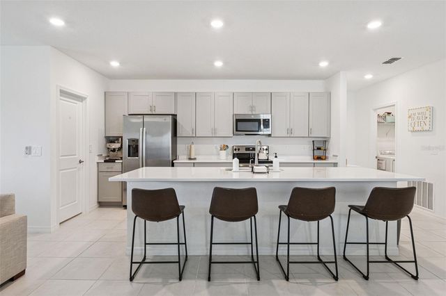 1099 CALICO POINTE CIRCLE, Groveland, FL 34736