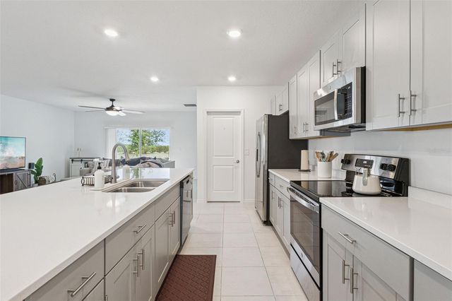 1099 CALICO POINTE CIRCLE, Groveland, FL 34736