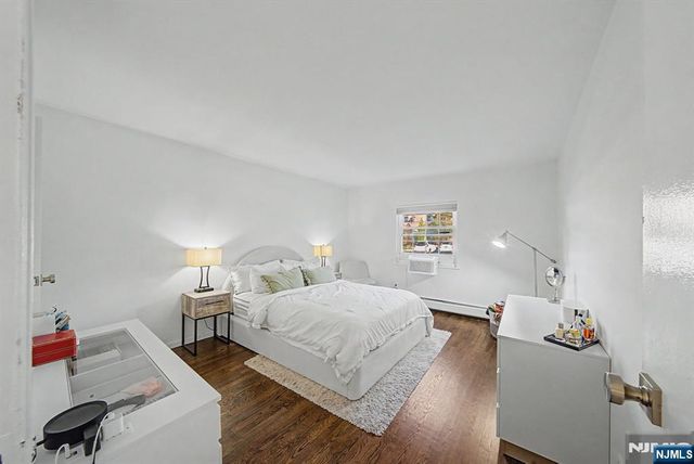 39 Wedgewood Drive 111, Verona, NJ 07044
