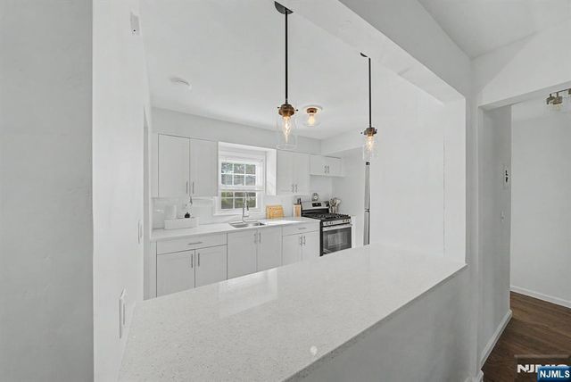 39 Wedgewood Drive 111, Verona, NJ 07044