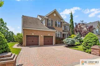5 Woodfield Court, Franklin, NJ 08540