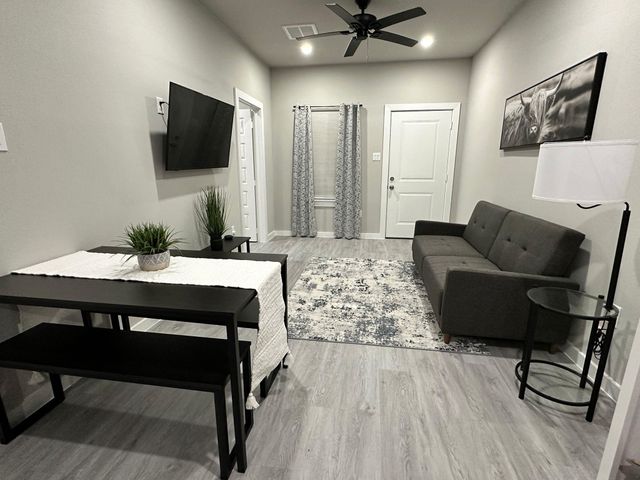 8159 Tate A, Houston, TX 77028