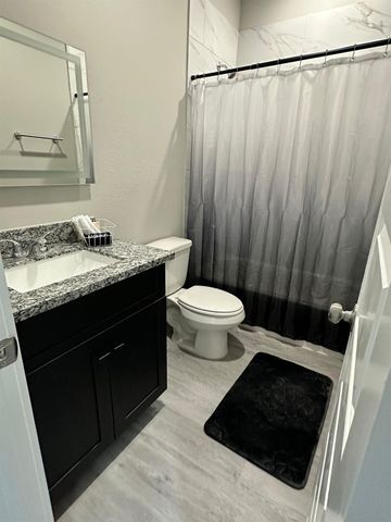 8159 Tate A, Houston, TX 77028