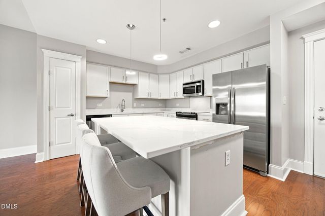 222 Glenwood Avenue 501, Raleigh, NC 27603