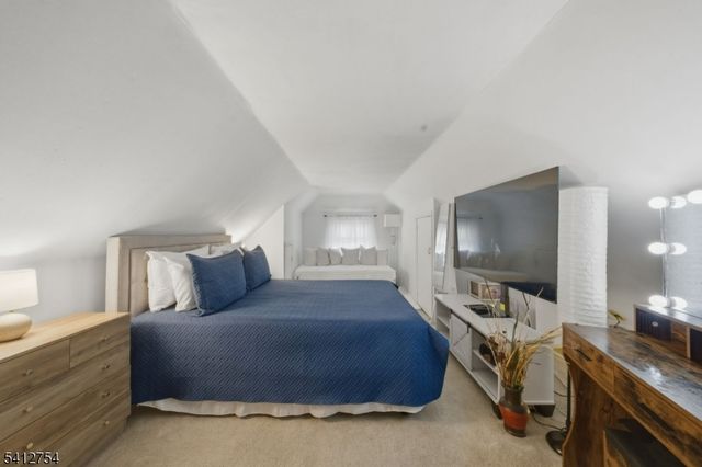 139 Madeline Ave, Clifton City, NJ 07011