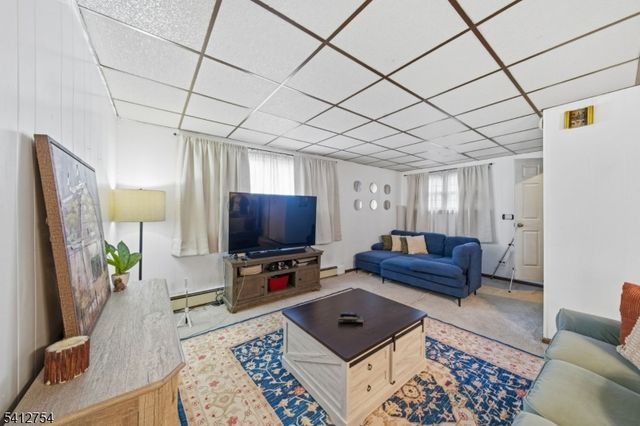 139 Madeline Ave, Clifton City, NJ 07011