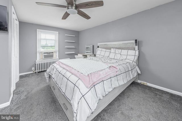 242 N MAIN ST, Mullica Hill, NJ 08062