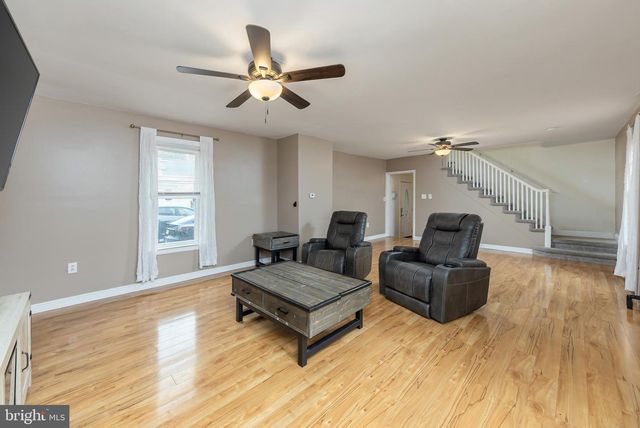 242 N MAIN ST, Mullica Hill, NJ 08062