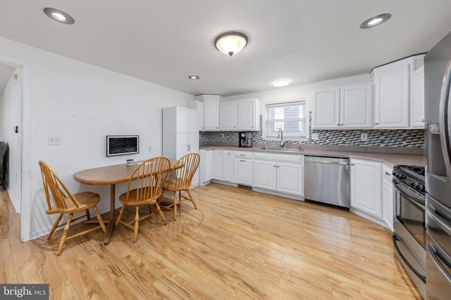 242 N MAIN ST, Mullica Hill, NJ 08062