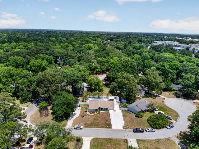 1605 Cullowhee Circle, Mount Pleasant, SC 29464