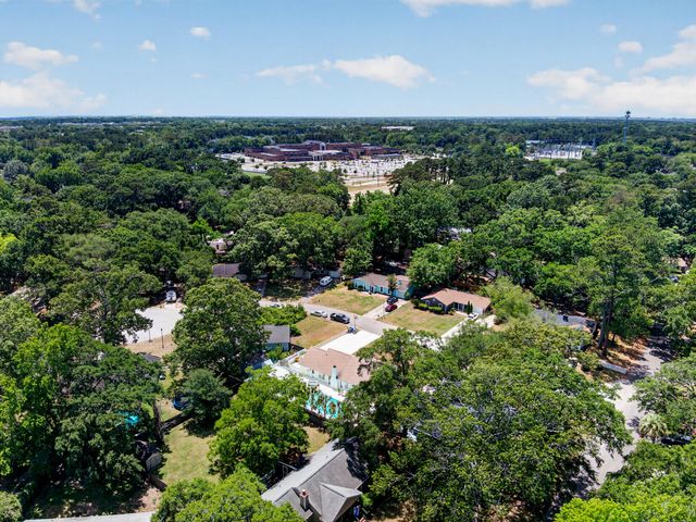 1605 Cullowhee Circle, Mount Pleasant, SC 29464