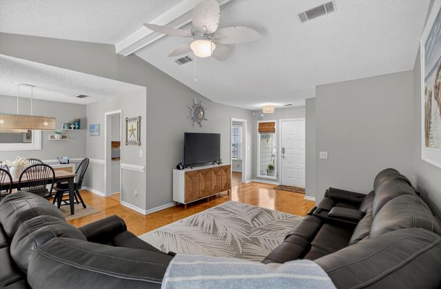 1605 Cullowhee Circle, Mount Pleasant, SC 29464