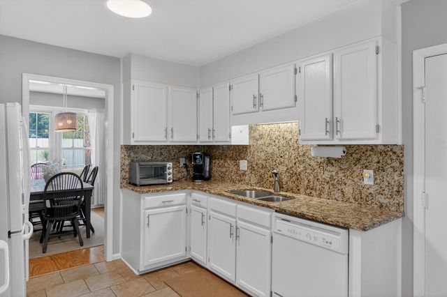 1605 Cullowhee Circle, Mount Pleasant, SC 29464