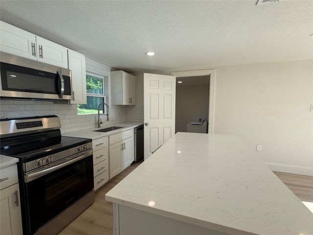 37 Almond Drive, Pottsboro, TX 75076