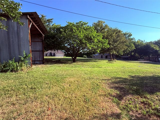 37 Almond Drive, Pottsboro, TX 75076