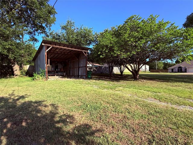 37 Almond Drive, Pottsboro, TX 75076