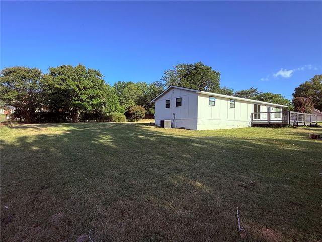 37 Almond Drive, Pottsboro, TX 75076