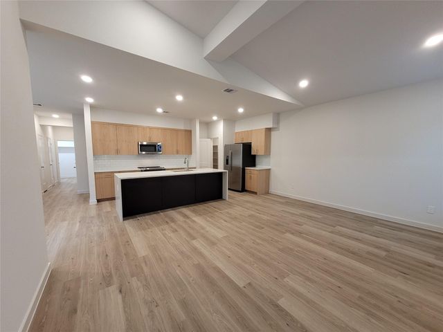 2509 Appian Way Way B, Roman Forest, TX 77357