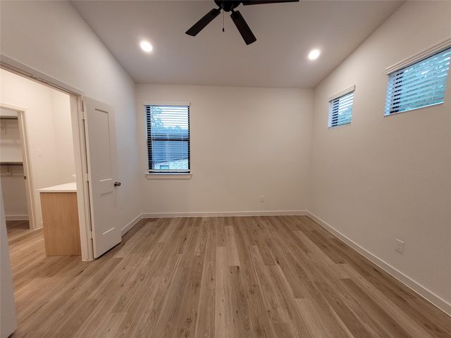 2509 Appian Way Way B, Roman Forest, TX 77357