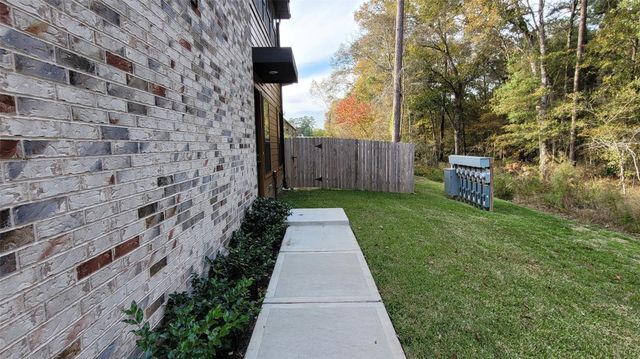 2509 Appian Way Way B, Roman Forest, TX 77357