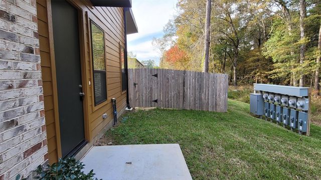 2509 Appian Way Way B, Roman Forest, TX 77357