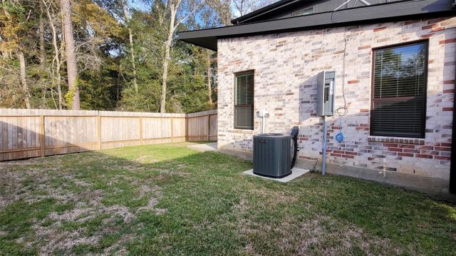 2509 Appian Way Way B, Roman Forest, TX 77357