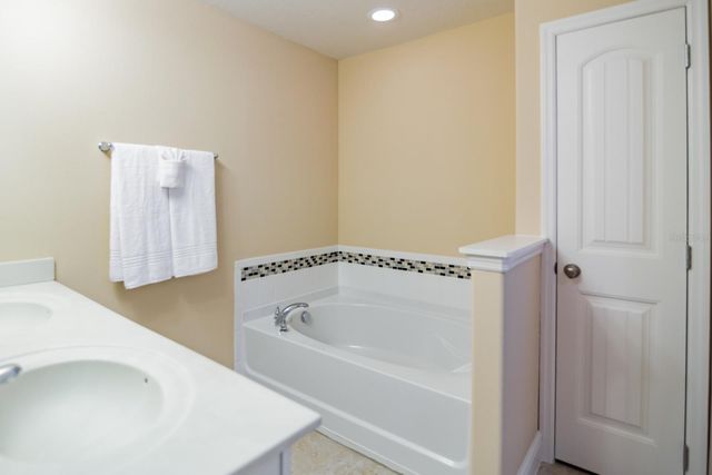 5360 OAKBOURNE AVENUE, Davenport, FL 33837