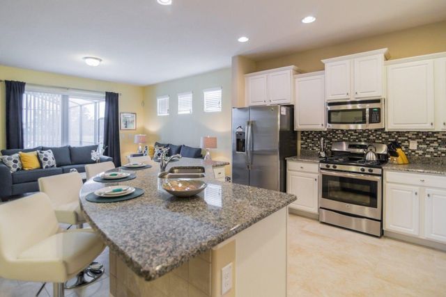 5360 OAKBOURNE AVENUE, Davenport, FL 33837