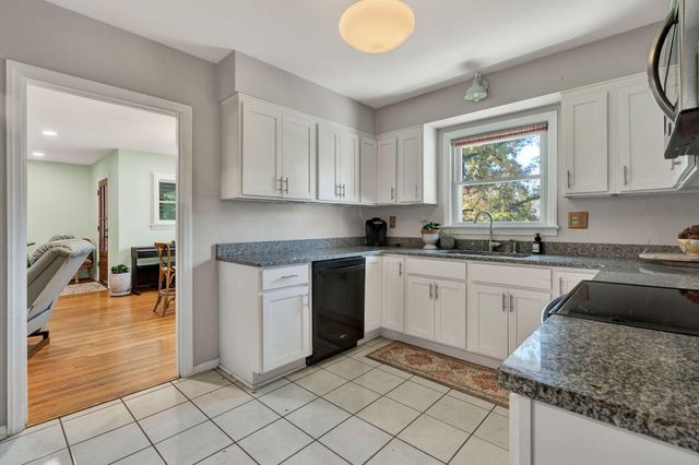 2589 Avalon Circle, Chattanooga, TN 37415