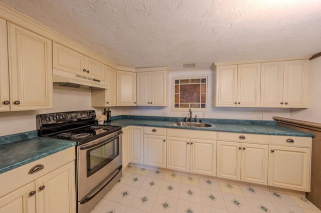 55 Burrell St, Melrose, MA 02176