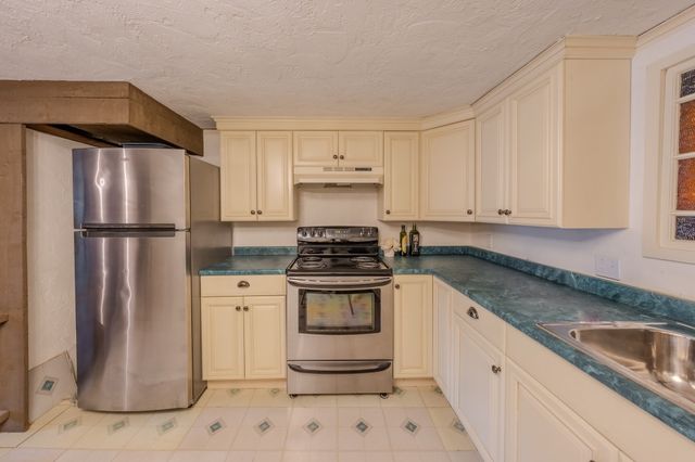 55 Burrell St, Melrose, MA 02176