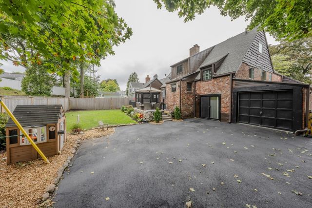 55 Burrell St, Melrose, MA 02176