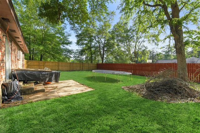 217 Lazy Lane B, Conroe, TX 77301