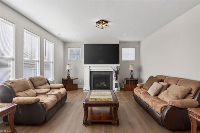 1013 Strawberry CT, Suffolk, VA 23435