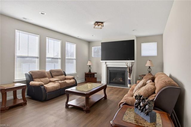 1013 Strawberry CT, Suffolk, VA 23435