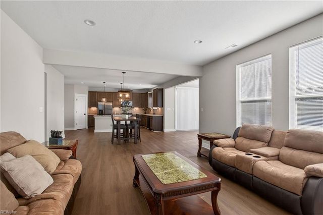 1013 Strawberry CT, Suffolk, VA 23435