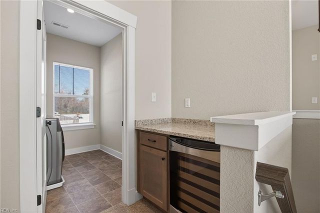 1013 Strawberry CT, Suffolk, VA 23435