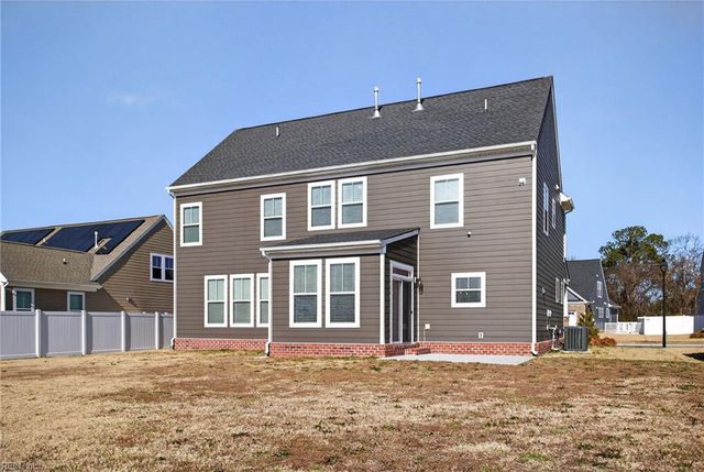 1013 Strawberry CT, Suffolk, VA 23435