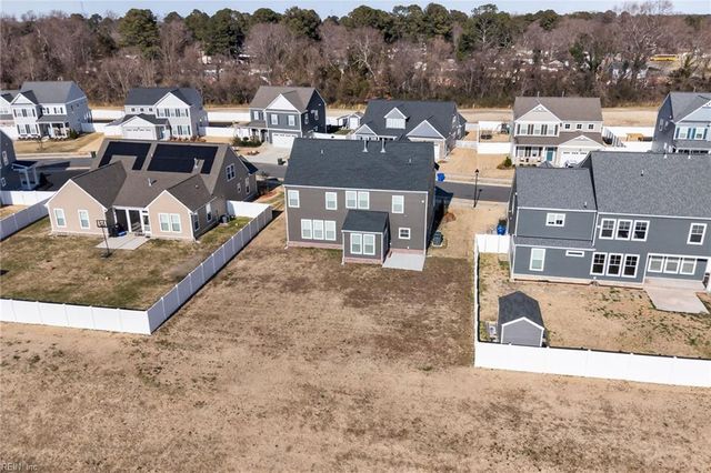 1013 Strawberry CT, Suffolk, VA 23435