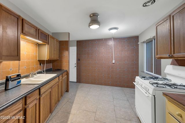 3326 N Reno Avenue, Tucson, AZ 85705
