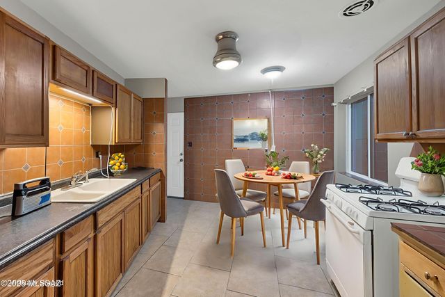 3326 N Reno Avenue, Tucson, AZ 85705