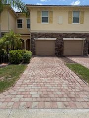 9519 SW Merlin Court, Stuart, FL 34997