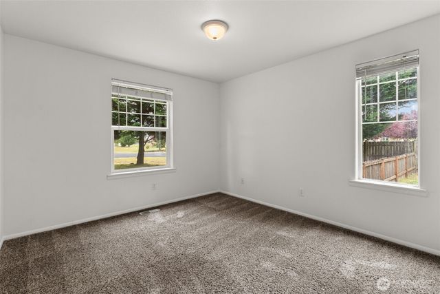 9519 185th Avenue SW, Rochester, WA 98579