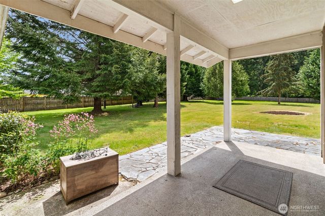 9519 185th Avenue SW, Rochester, WA 98579