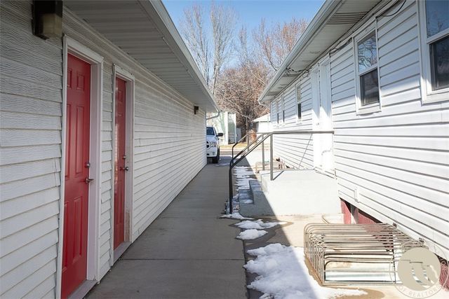 1240 Avenue D 8, Billings, MT 59102