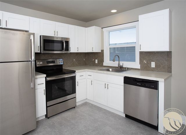 1240 Avenue D 8, Billings, MT 59102