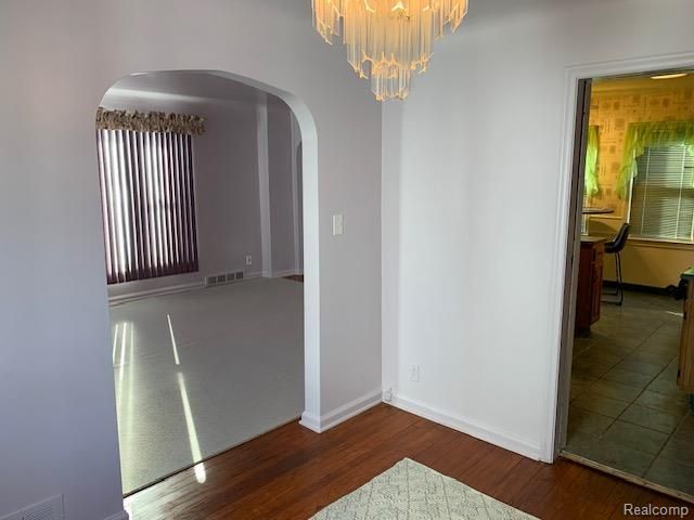 320 W McClellan Street, Flint, MI 48505